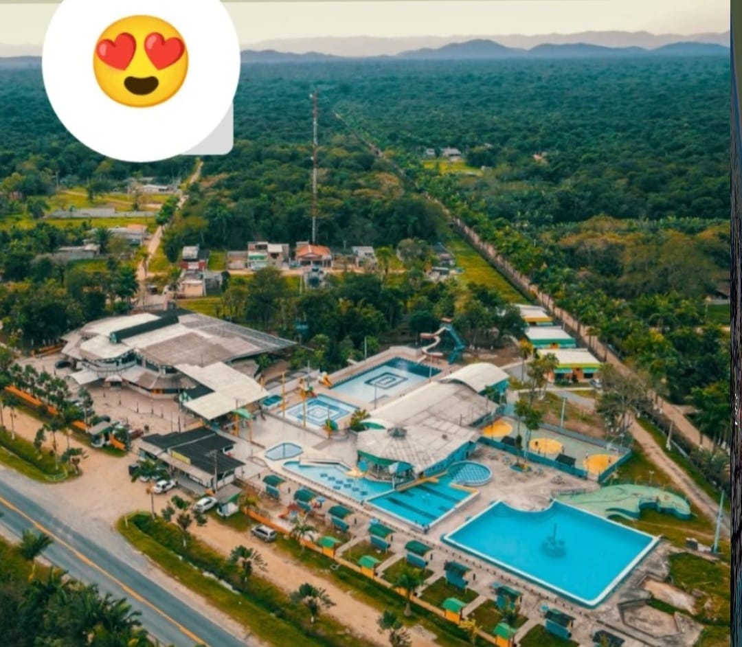 Vista aérea da casa em condomínio clube em Iguape